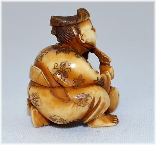 японская  нэцкэ из слоновой кости эпохи Эдо 