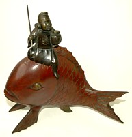 японская бронзовая статуэтка Эбису верхом на  рыбе, 1880-е гг.