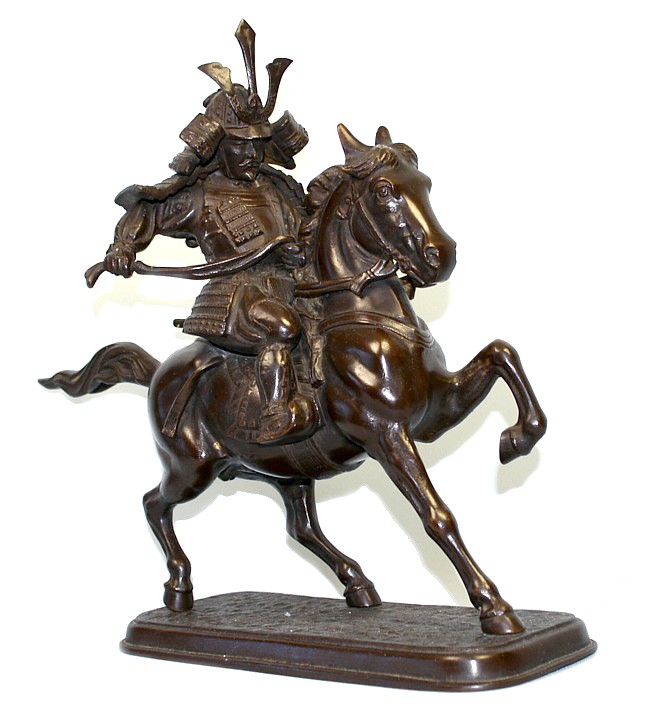 японская кабинетная бронза: скульптура Самурая верхом на коне, 1920-е гг.