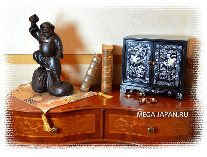 бронзовая фигура - дорогой антикварный подарок Mega Japan