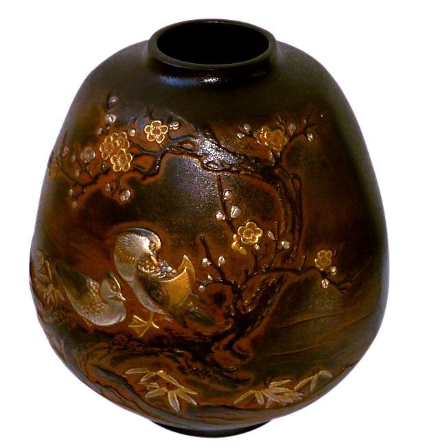 японская антикварная бронзовая ваза с рельфами, 1920-е гг.