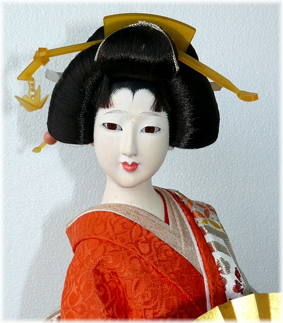 японская традиционная интерьерная кукла Дама с золотым веером, 1970-е гг
