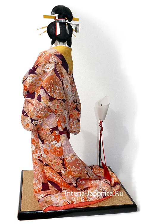 японская традиционная интерьерная кукла Придворная Дама со светильником