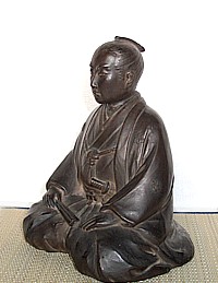 японская статуэтка сидящий самурай, 1900-е гг.