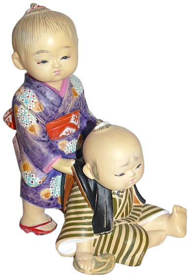 японская статуэтка из керамики Капризный Малыш, 1960-е гг.