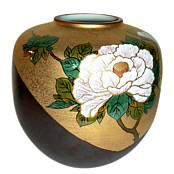 японскаяк фарфоровая ваза с рисунком в виде белого пиона