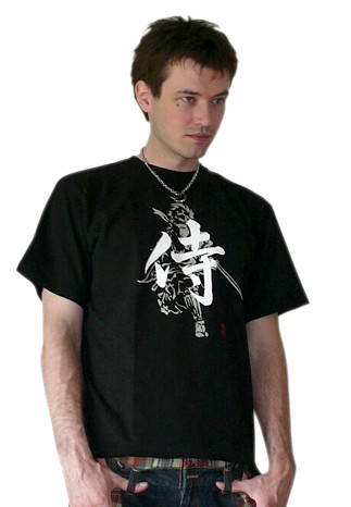 японская футболка с изображением самурая