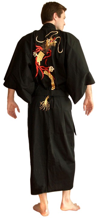 мужское кимоно с вышивкой