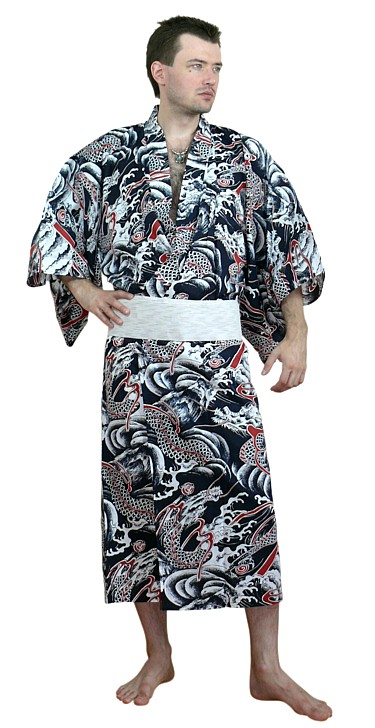 традиционная японская мужская одежда: кимоно и пояс оби