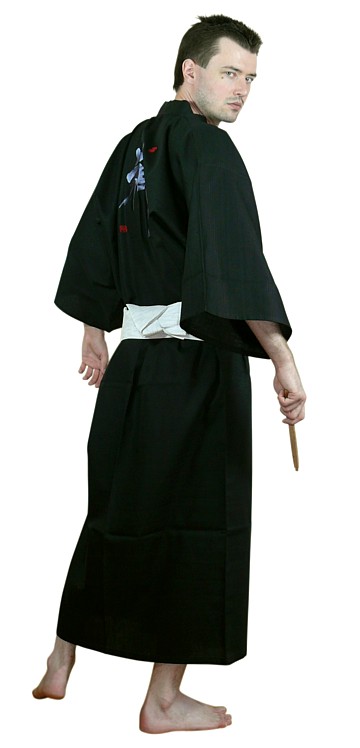 японское современное мужское кимоно