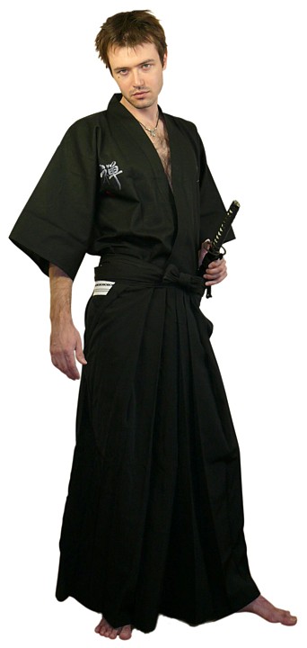 японская одежда: хакама, короткое кимоно, пояс оби
