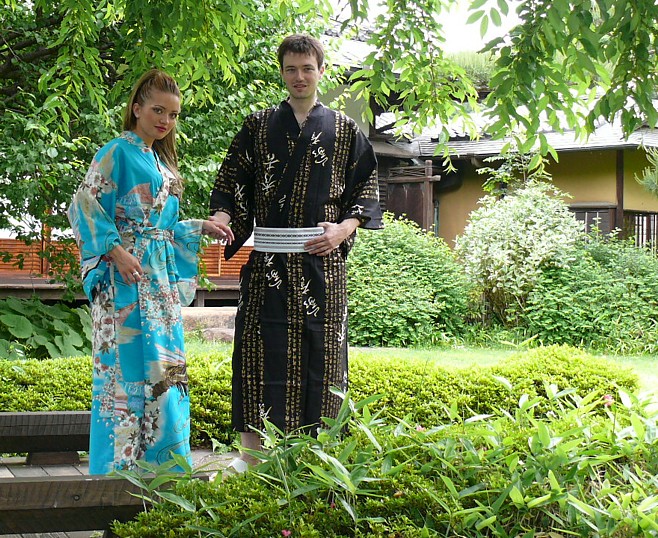 японские кимоно из хлопка и шелка