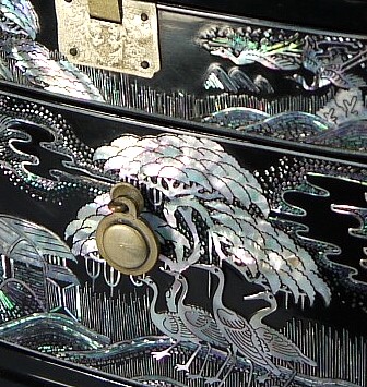 шкатулка инкрустирванная для украшений, Япония, лак, перламутр, 1930-е гг