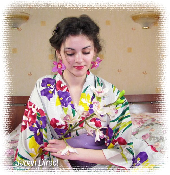 японское шелковое кимоно с авторской росписью
