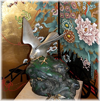 интерьерная бронзовая композиция Сокол на вершине, Япония, 1930-е гг