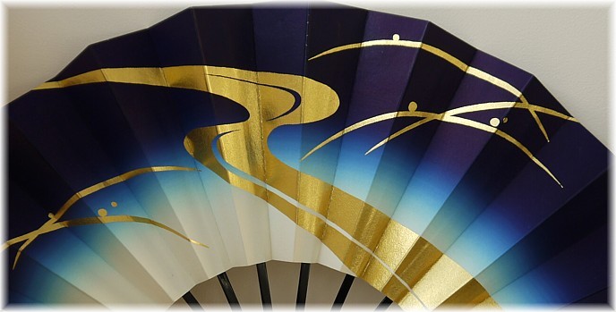 японский традиционный веер для танца, деталь росписи