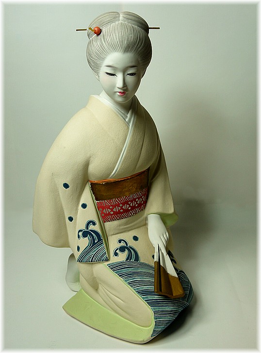 японская статуэтка из керамики мастерских Хаката, 1960-е гг.