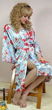 шелковый халатик-кимоно - эксклюзивный подарок девушке!