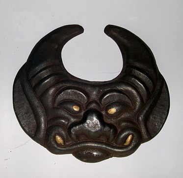 маетатэ в виде маски лешего
